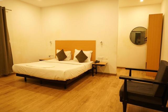 Treetop Inn شيناي المظهر الخارجي الصورة