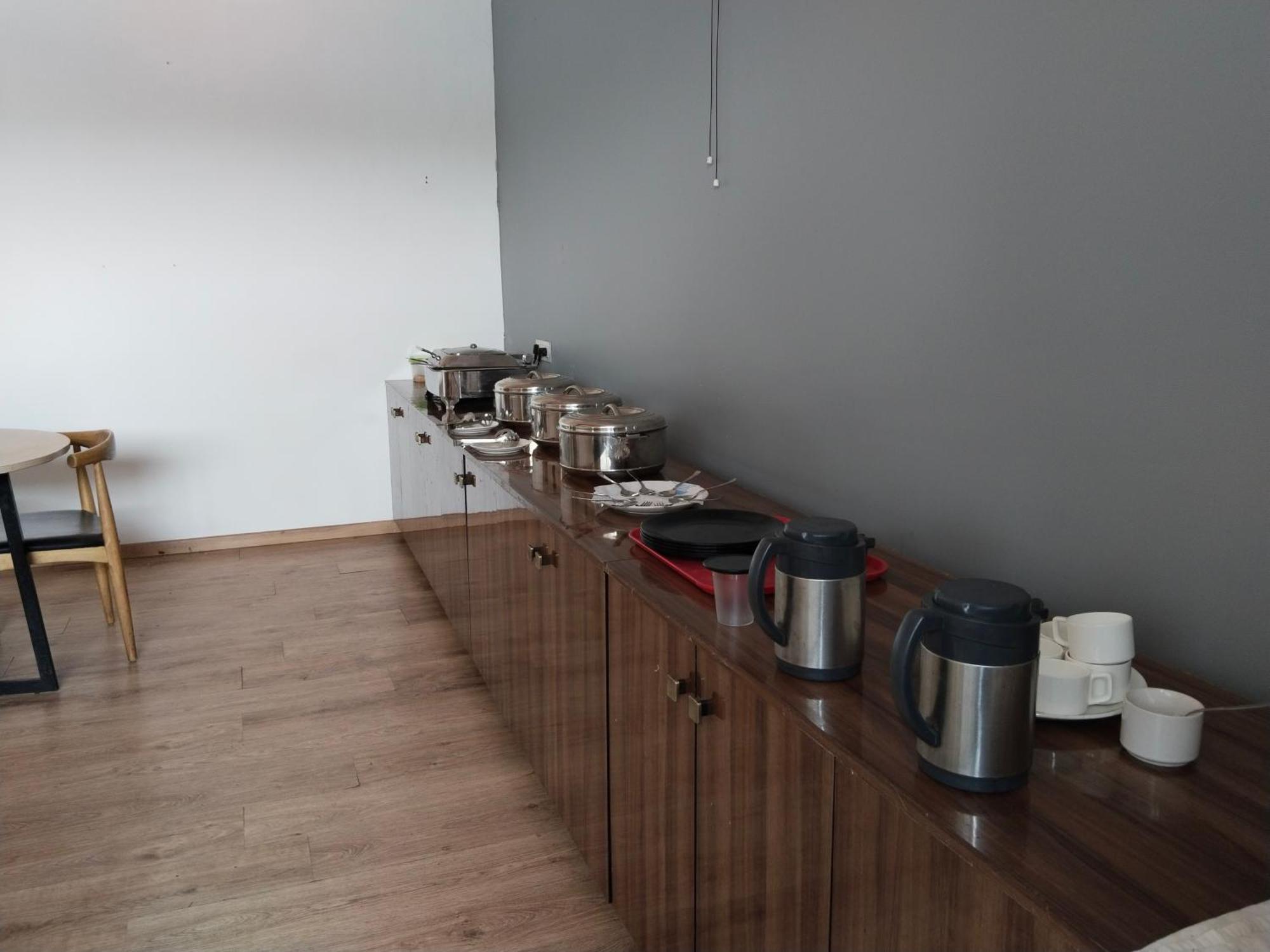 Treetop Inn شيناي المظهر الخارجي الصورة