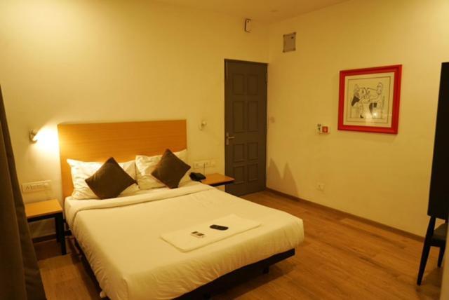 Treetop Inn شيناي المظهر الخارجي الصورة